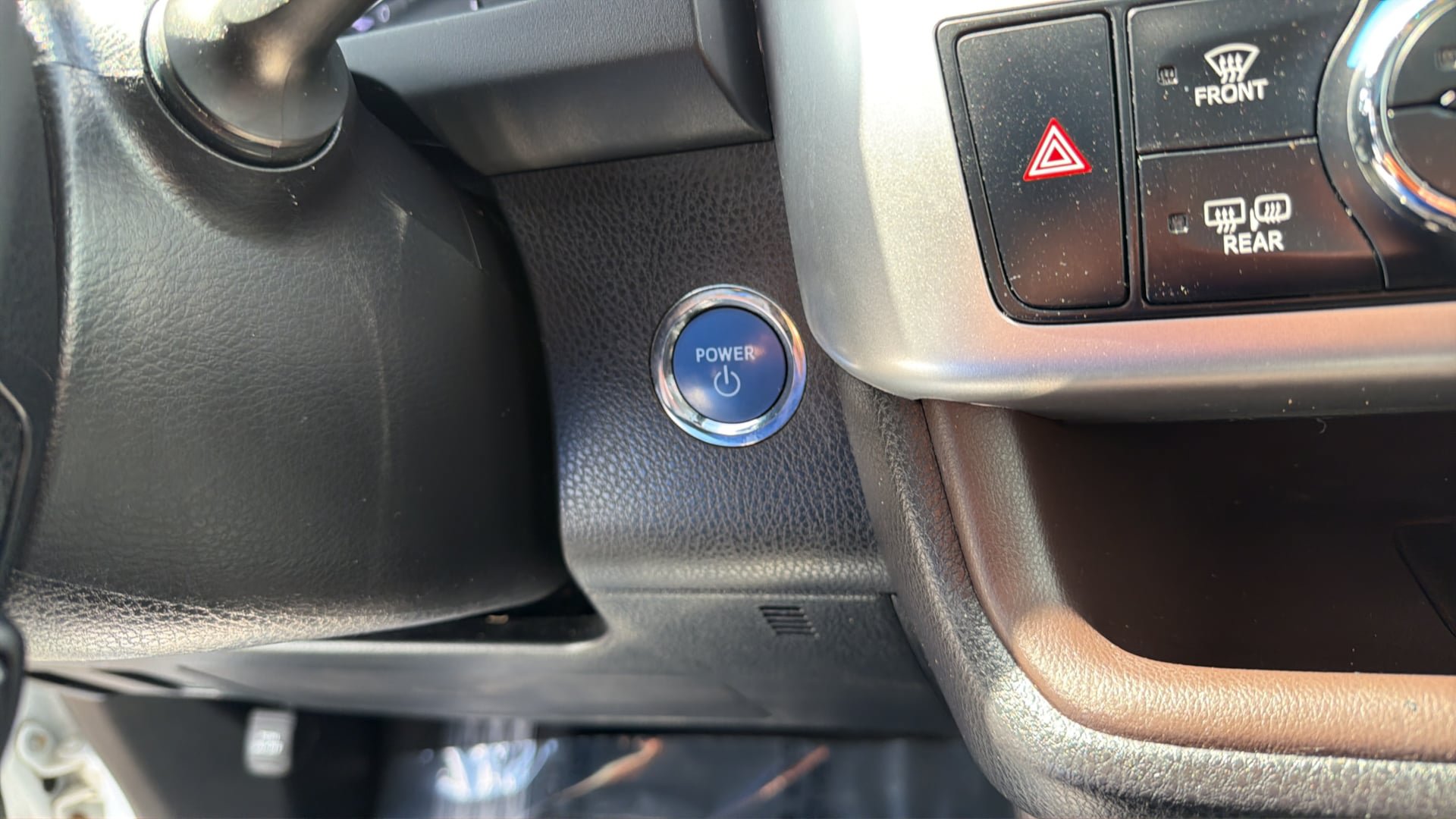 Used 2019 Toyota Highlander XLE AWD/4WD image 22