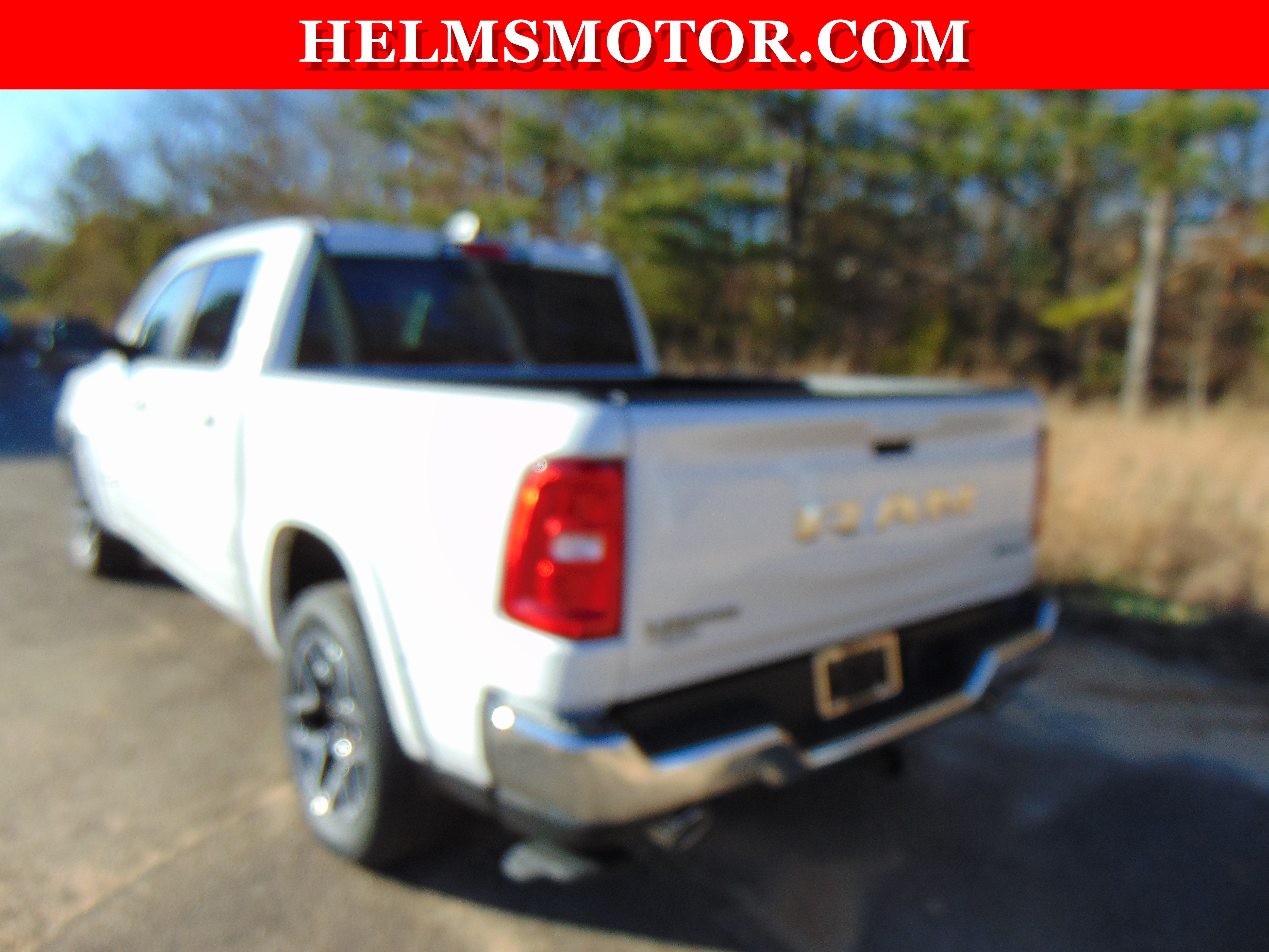 New 2026 RAM 1500 Laramie AWD/4WD image 11
