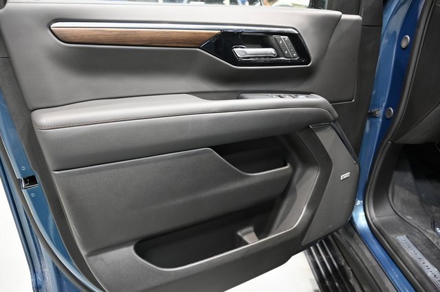 New 2026 Chevrolet Suburban High Country w/ LPO, Chrome Package image 29