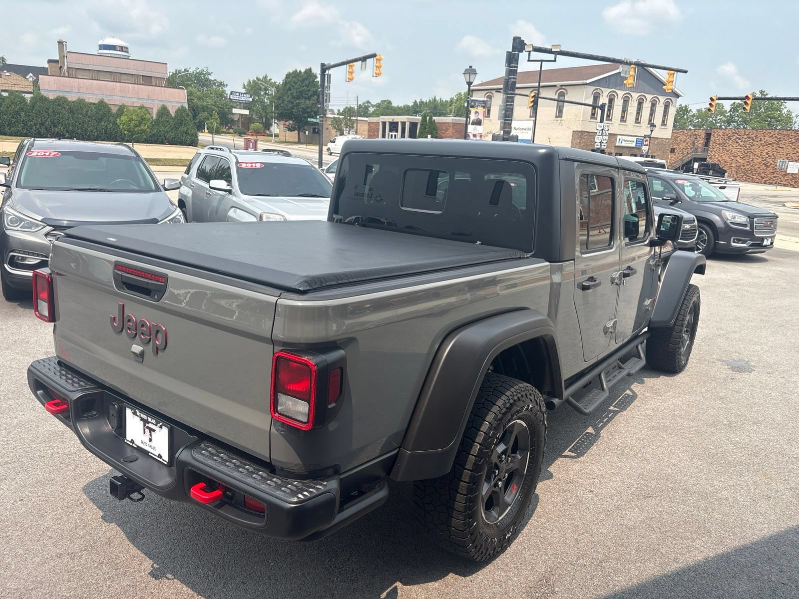 Used 2021 Jeep Gladiator Rubicon AWD/4WD image 6