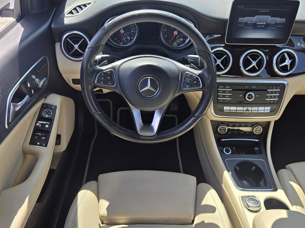 Used 2018 Mercedes-Benz CLA 250 image 13