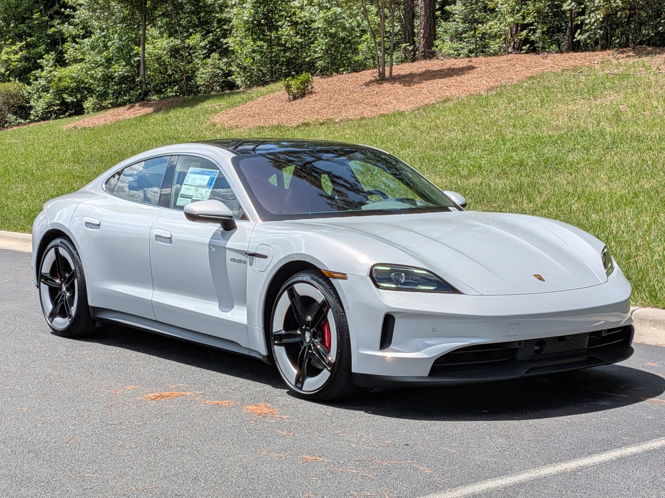 New 2026 Porsche Taycan 4S AWD/4WD image 33