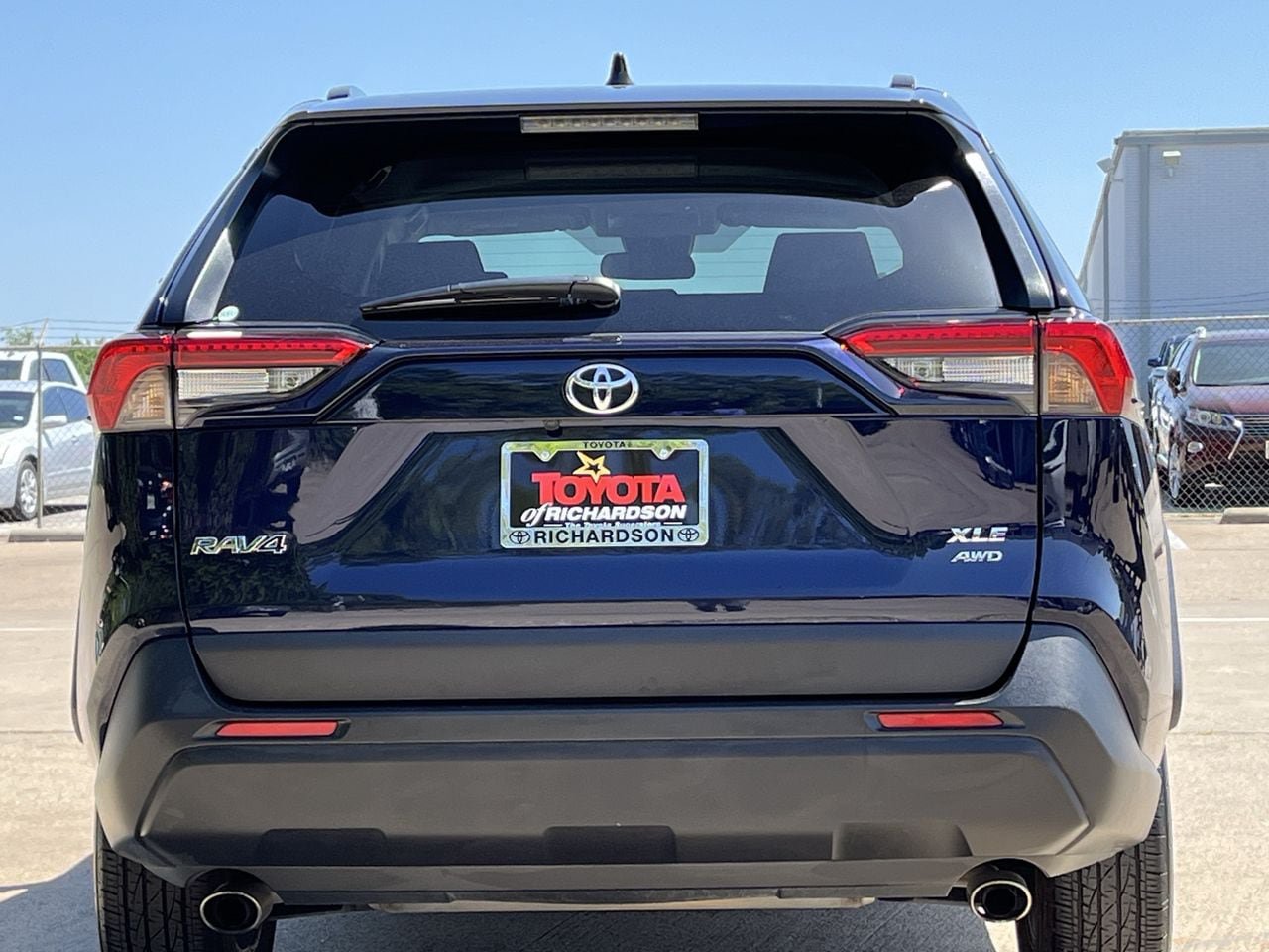 Used 2025 Toyota RAV4 XLE AWD/4WD image 5