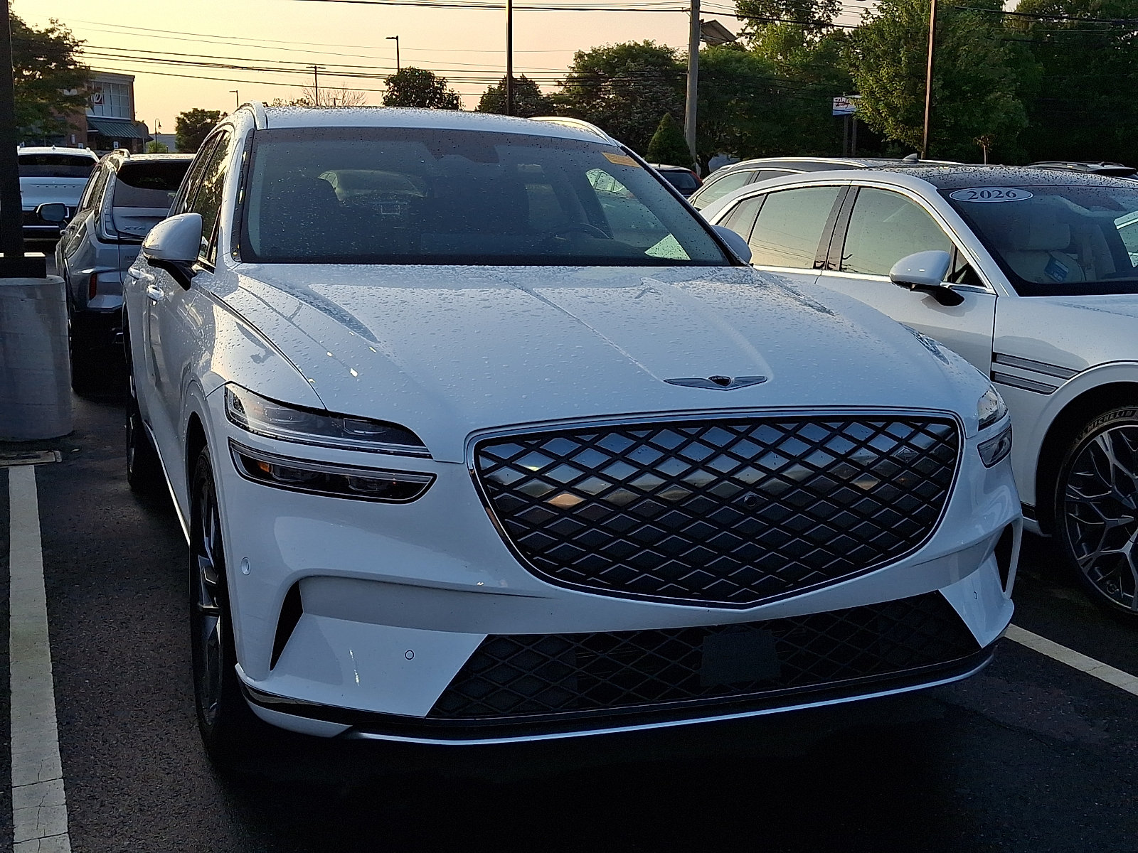 Used 2025 Genesis Electrified GV70 AWD/4WD image 2