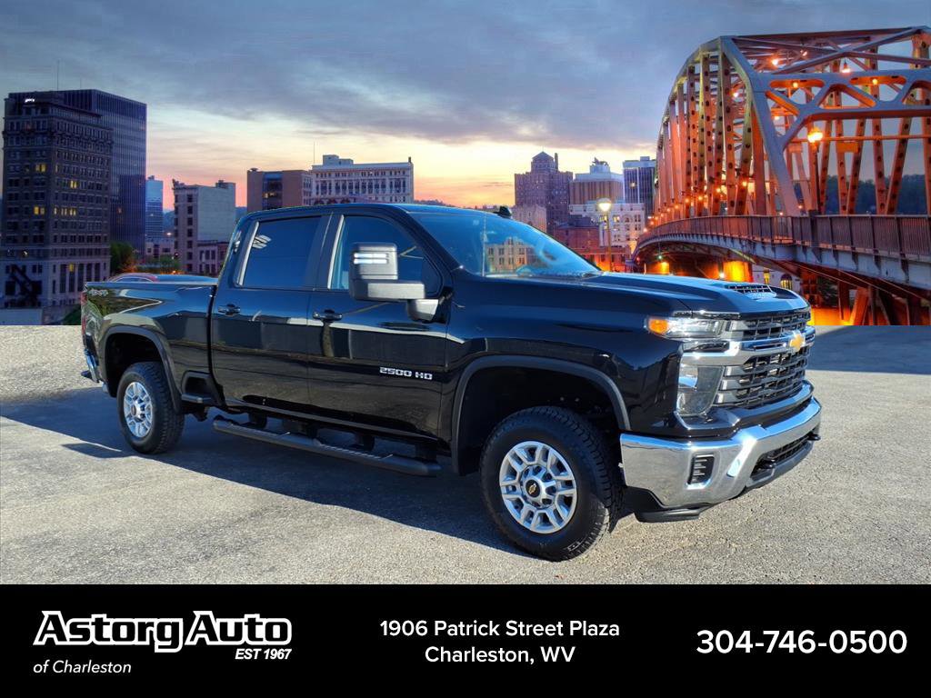 Used 2024 Chevrolet Silverado 2500 LT image 1