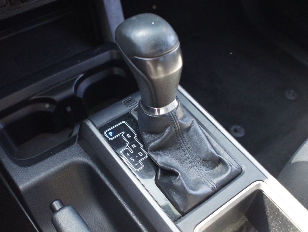 Used 2020 Toyota Tacoma TRD Sport w/ Technology Package RWD image 10