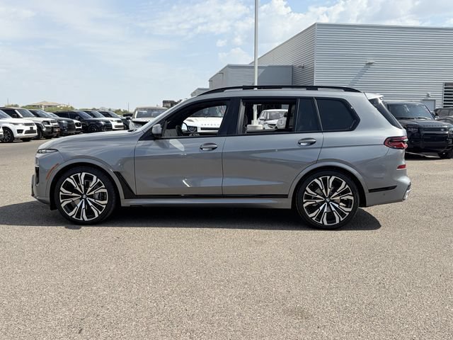 New 2027 BMW X7 xDrive40i w/ M Sport Package AWD/4WD image 9