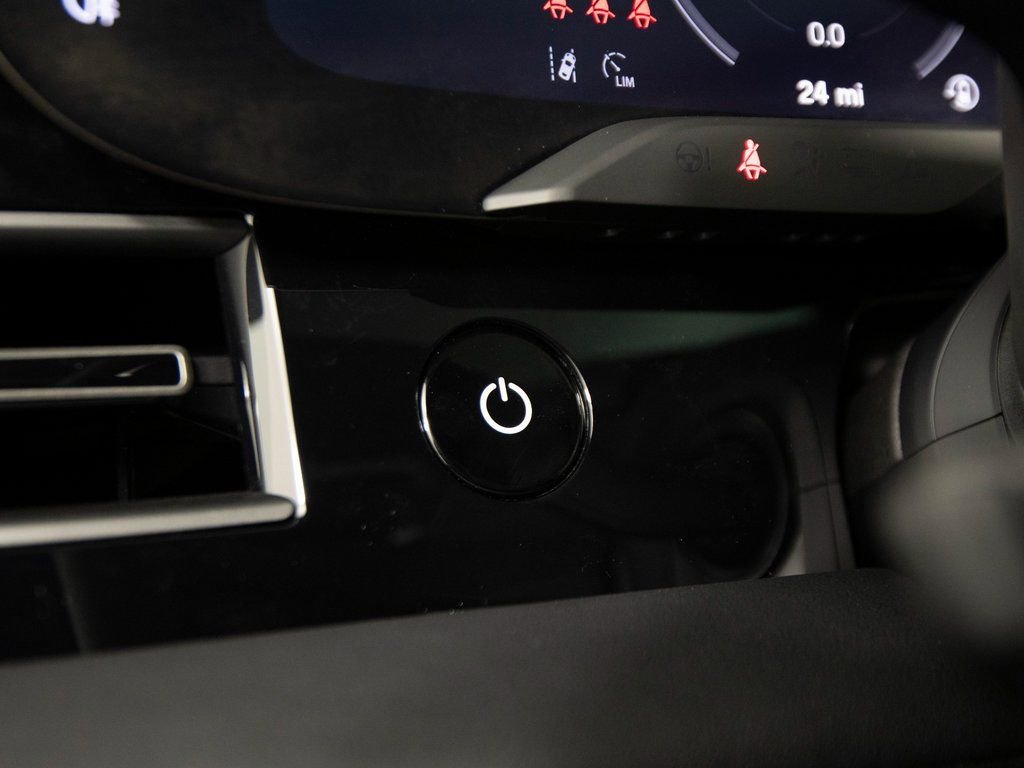 New 2026 Porsche Taycan 4S image 21