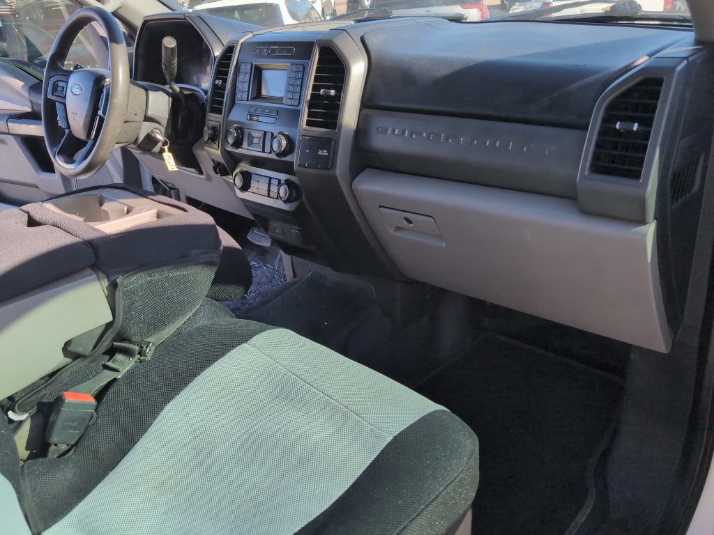 Used 2020 Ford F250 XL w/ STX Appearance Package image 32