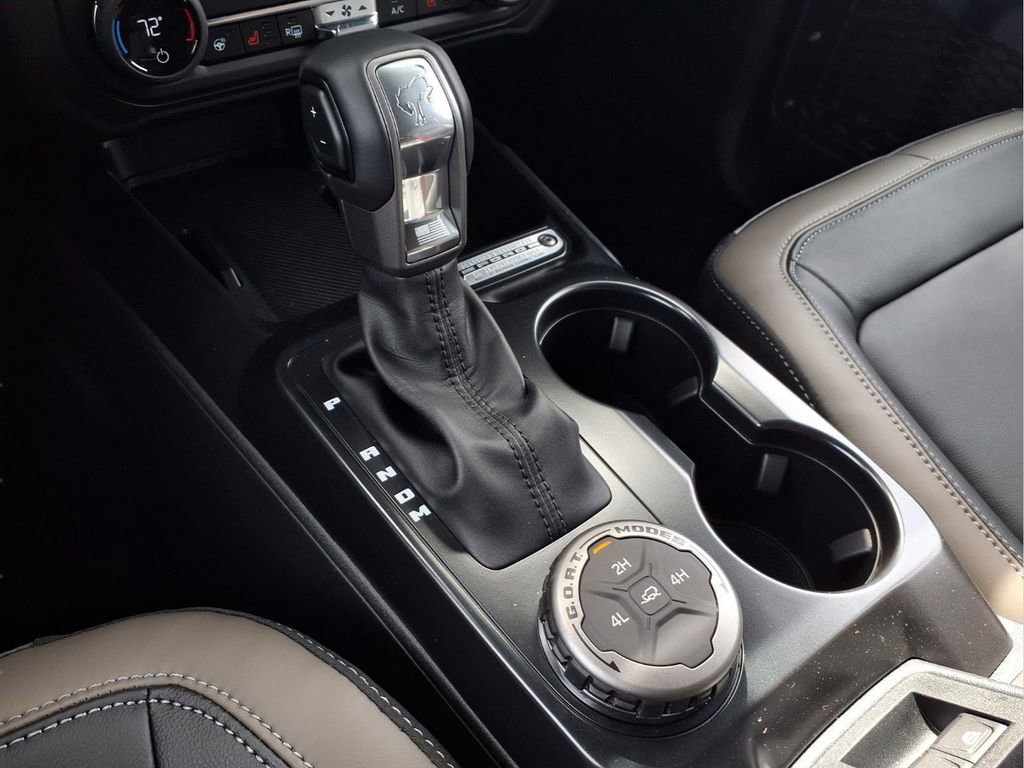 New 2026 Ford Bronco Outer Banks image 9