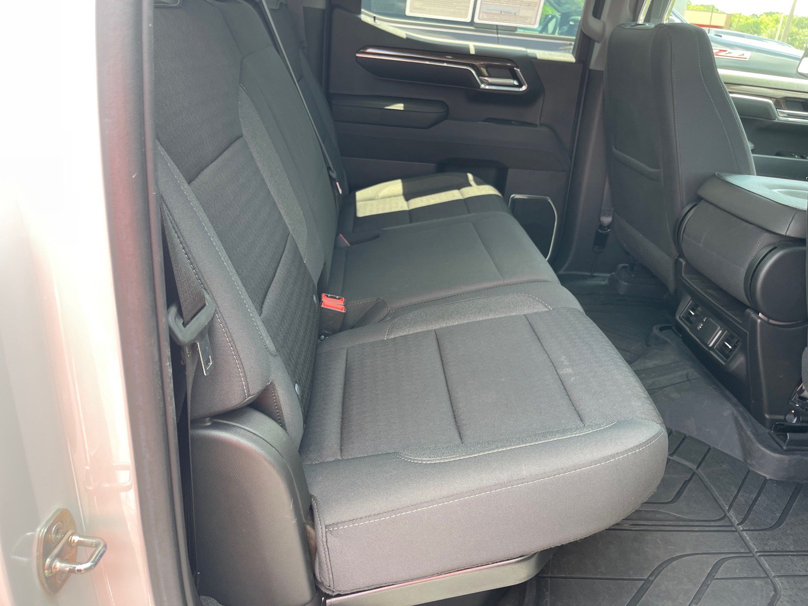 Used 2023 Chevrolet Silverado 1500 LT w/ Protection Package RWD image 16