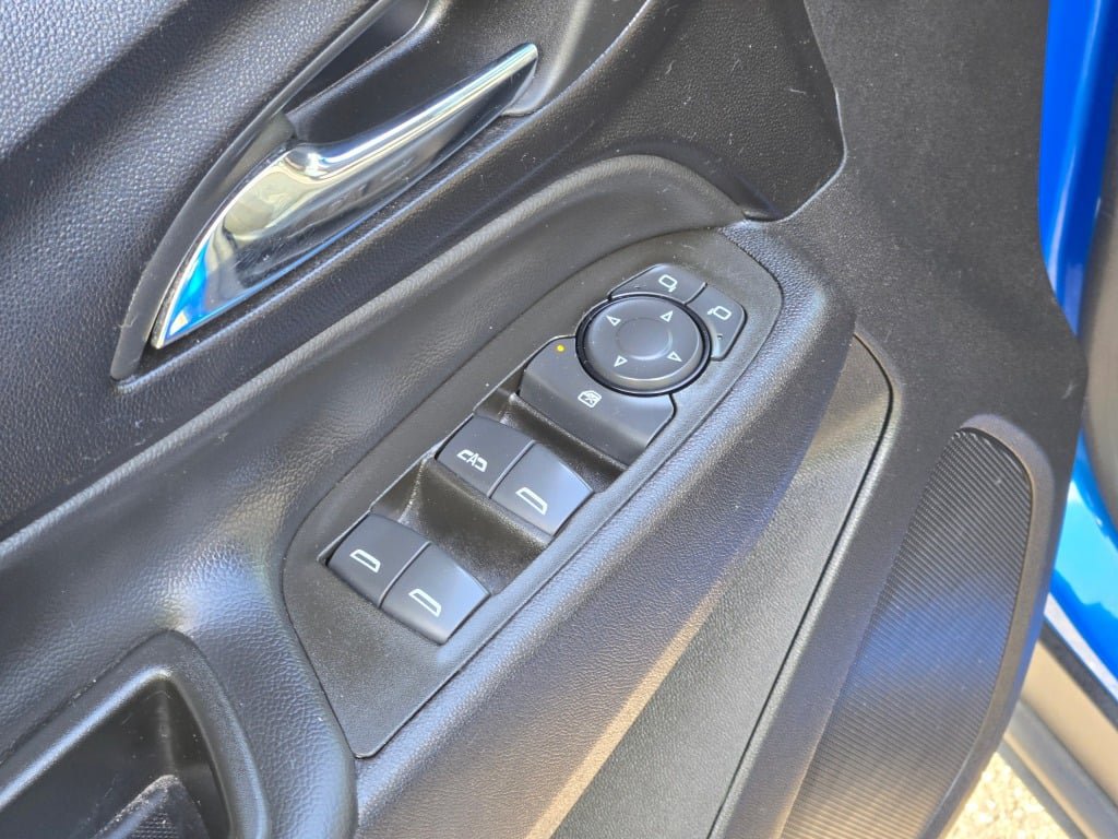 Certified 2024 Chevrolet Equinox LT FWD image 23