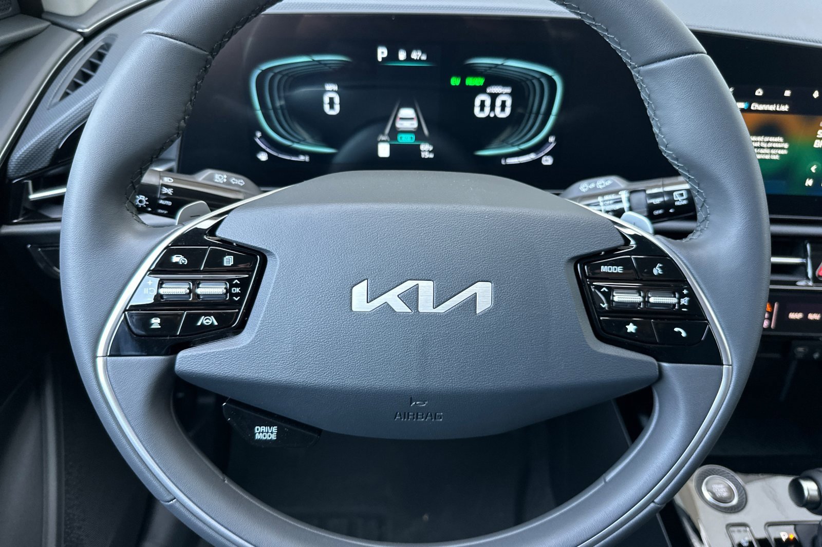 New 2025 Kia Niro EX image 20