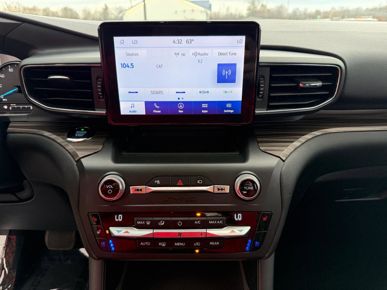 Used 2020 Ford Explorer Limited image 33