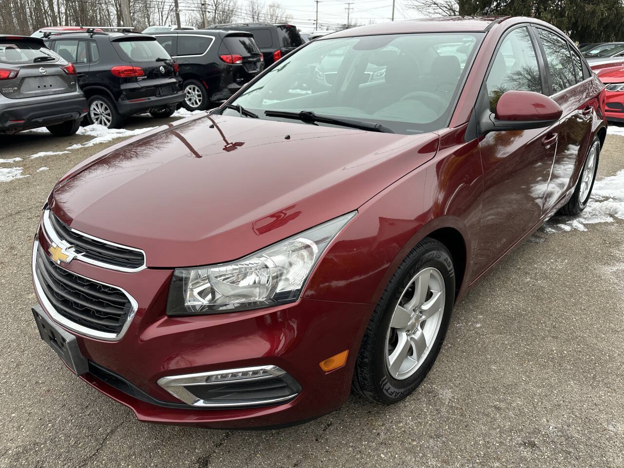 Used 2015 Chevrolet Cruze LT FWD image 2