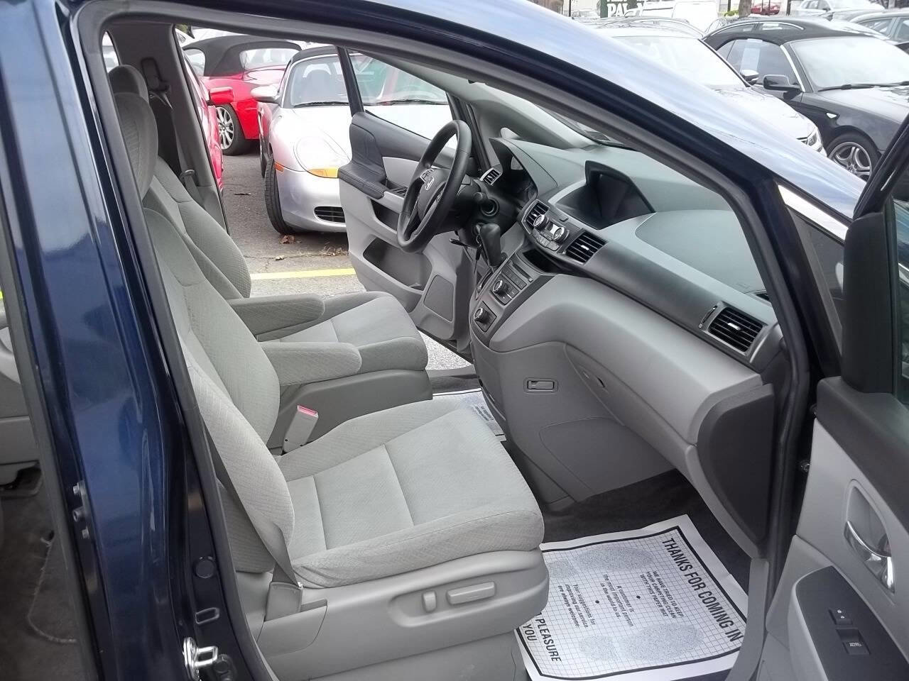 Used 2014 Honda Odyssey LX image 11