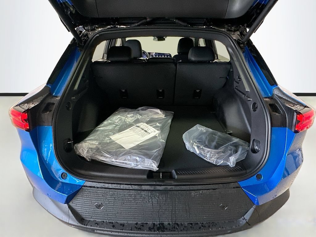 New 2026 Chevrolet Equinox EV LT FWD image 28