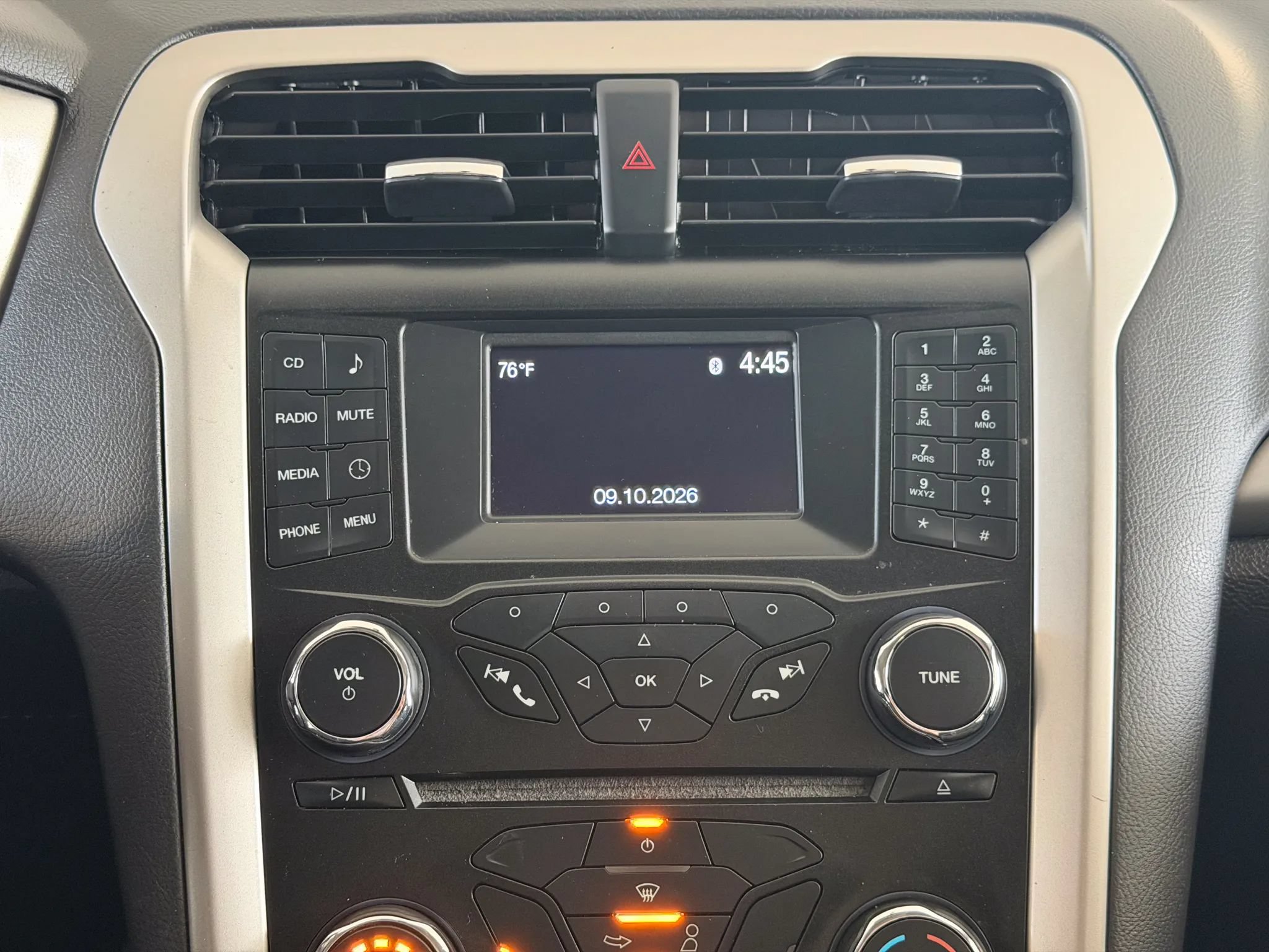 Used 2014 Ford Fusion SE w/ Equipment Group 202A FWD image 28