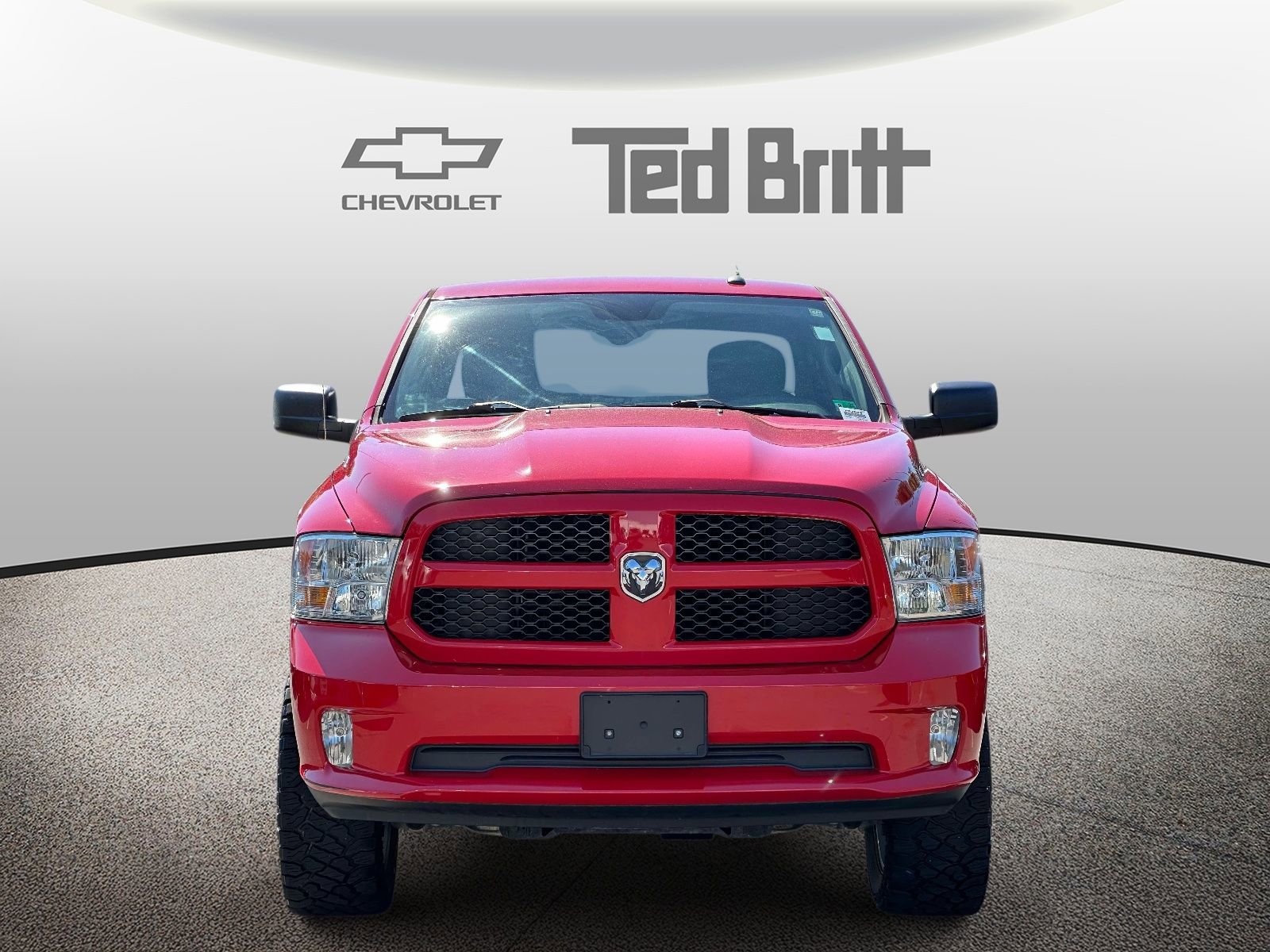 Used 2017 RAM 1500 Express w/ Express Value Package AWD/4WD image 2