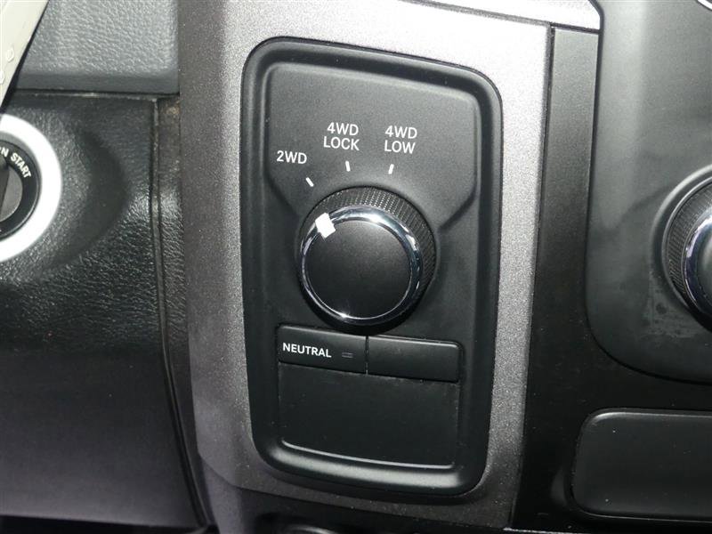 Used 2016 RAM 2500 Tradesman w/ Chrome Appearance Group image 32