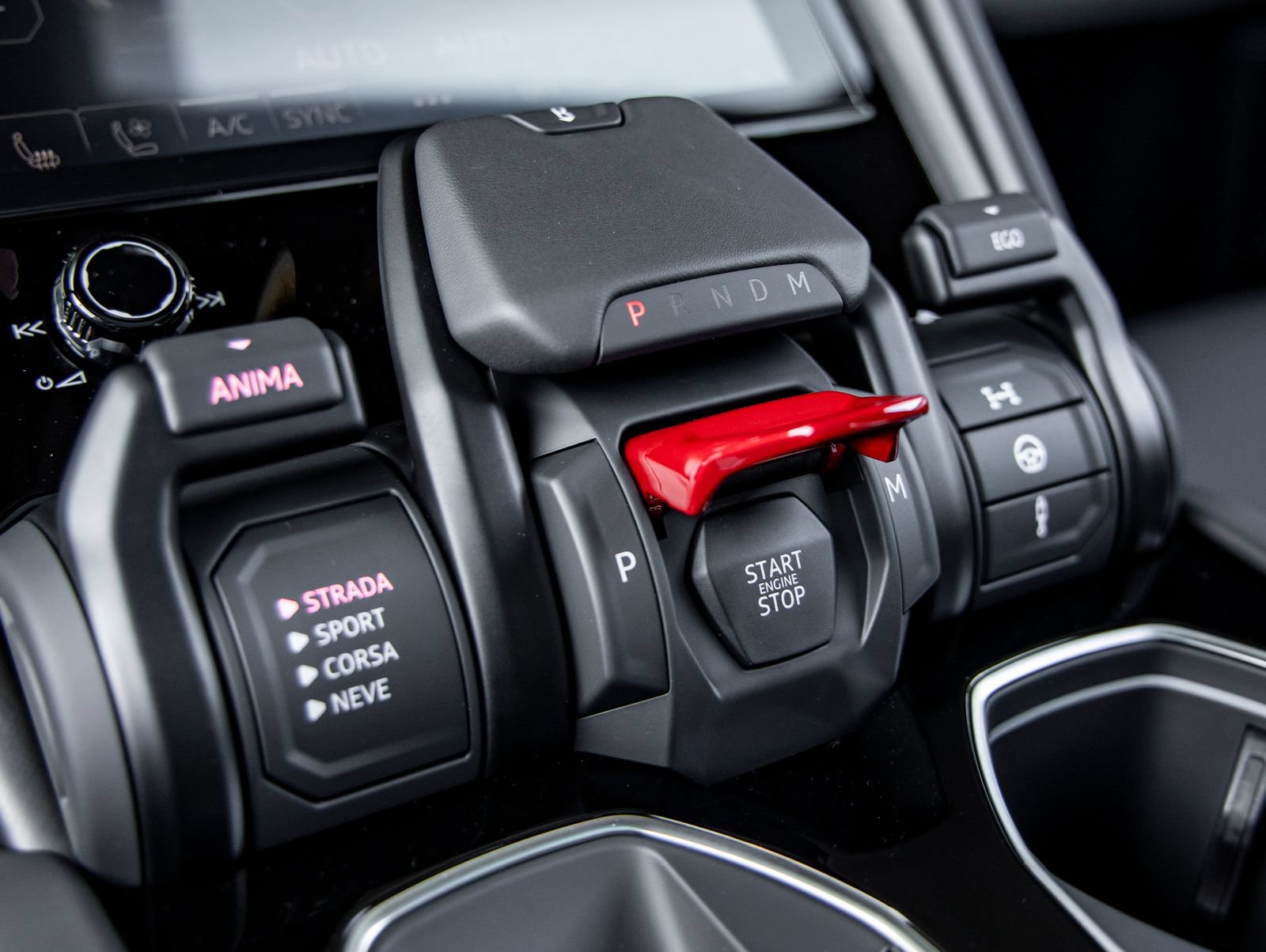 Used 2024 Lamborghini Urus S AWD/4WD image 35