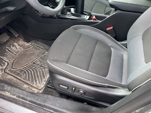 Used 2023 Chevrolet TrailBlazer LT w/ Convenience Package image 6