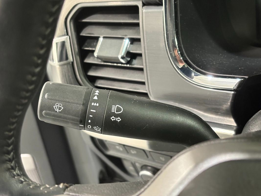 Used 2021 Ford F150 Lariat image 15