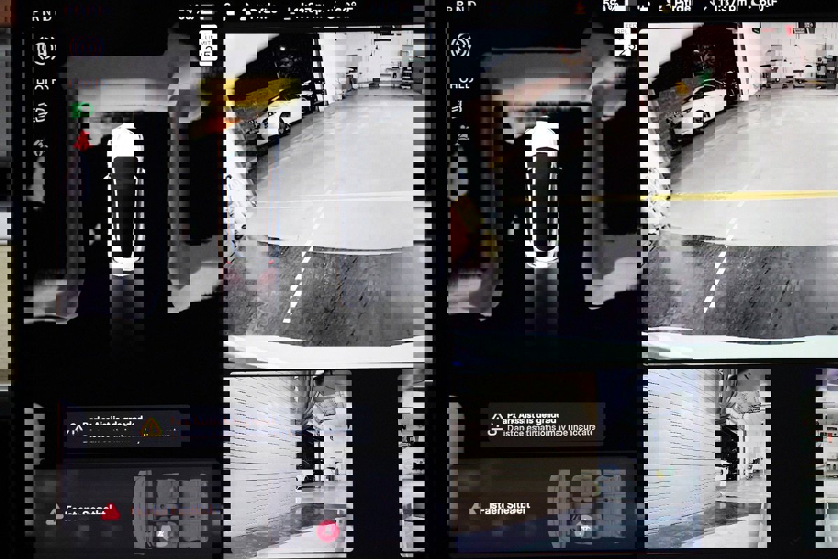 Used 2023 Tesla Model 3 Standard Range image 36