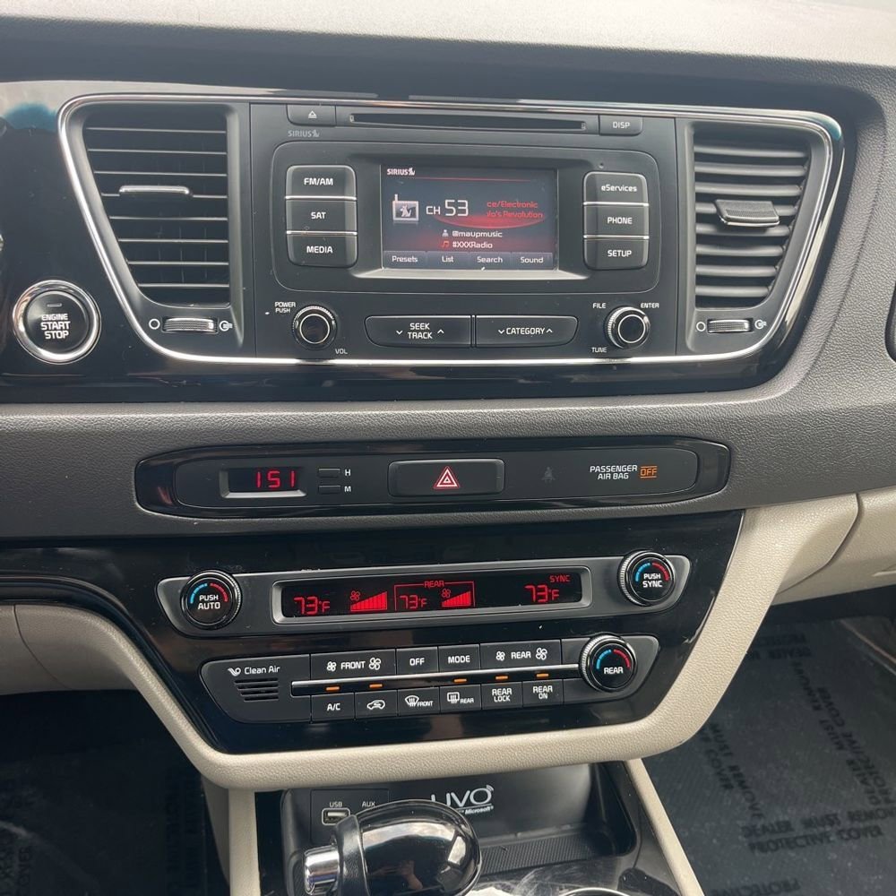 Used 2016 Kia Sedona EX FWD image 10