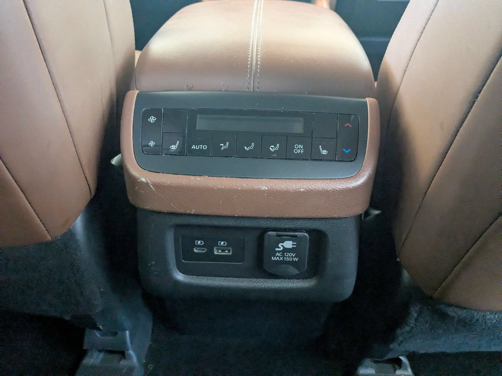 Used 2022 Nissan Pathfinder Platinum w/ Cargo Package FWD image 21