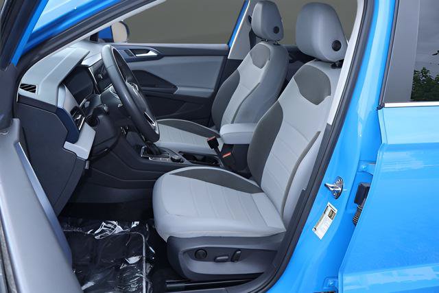 Certified 2023 Volkswagen Taos SE w/ Panoramic Sunroof Package AWD/4WD image 14