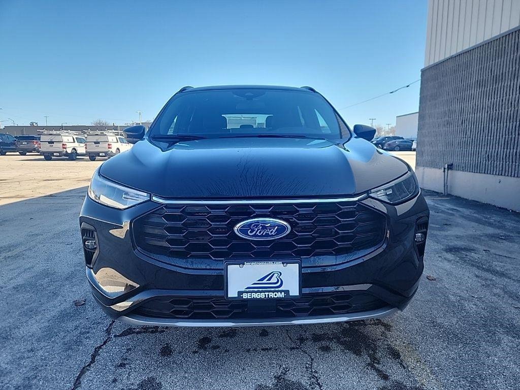 Certified 2023 Ford Escape ST-Line Select w/ Tech Pack #1 image 4