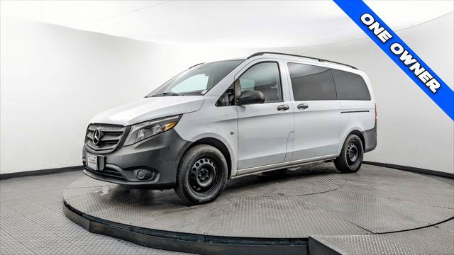 Used 2016 Mercedes-Benz Metris Passenger image 2