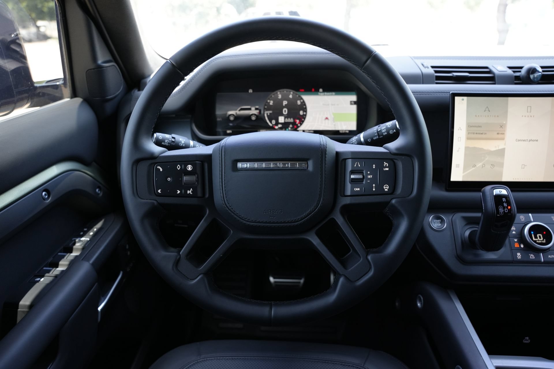 Used 2025 Land Rover Defender 110 X AWD/4WD image 11