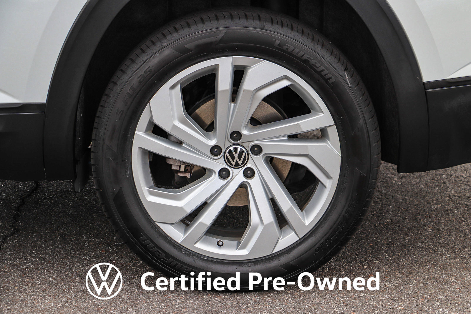 Certified 2023 Volkswagen Atlas SE FWD image 13