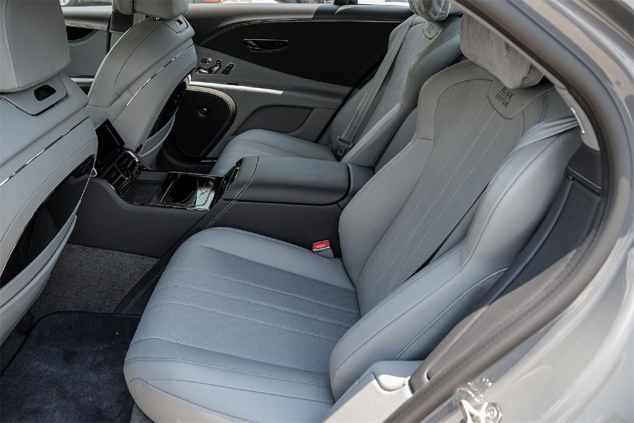 New 2025 Bentley Flying Spur Plug-In Hybrid image 38