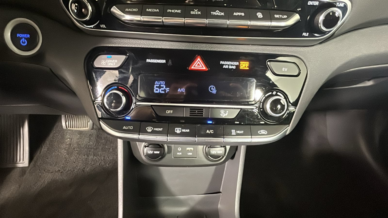 Used 2019 Hyundai Ioniq Electric FWD image 26