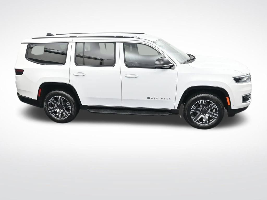Used 2024 Jeep Wagoneer Series II w/ Flexible Seating Group image 15