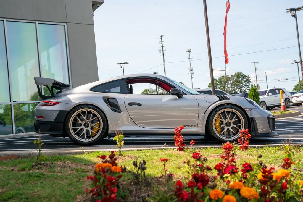 Used 2018 Porsche 911 GT2 RS RWD image 13