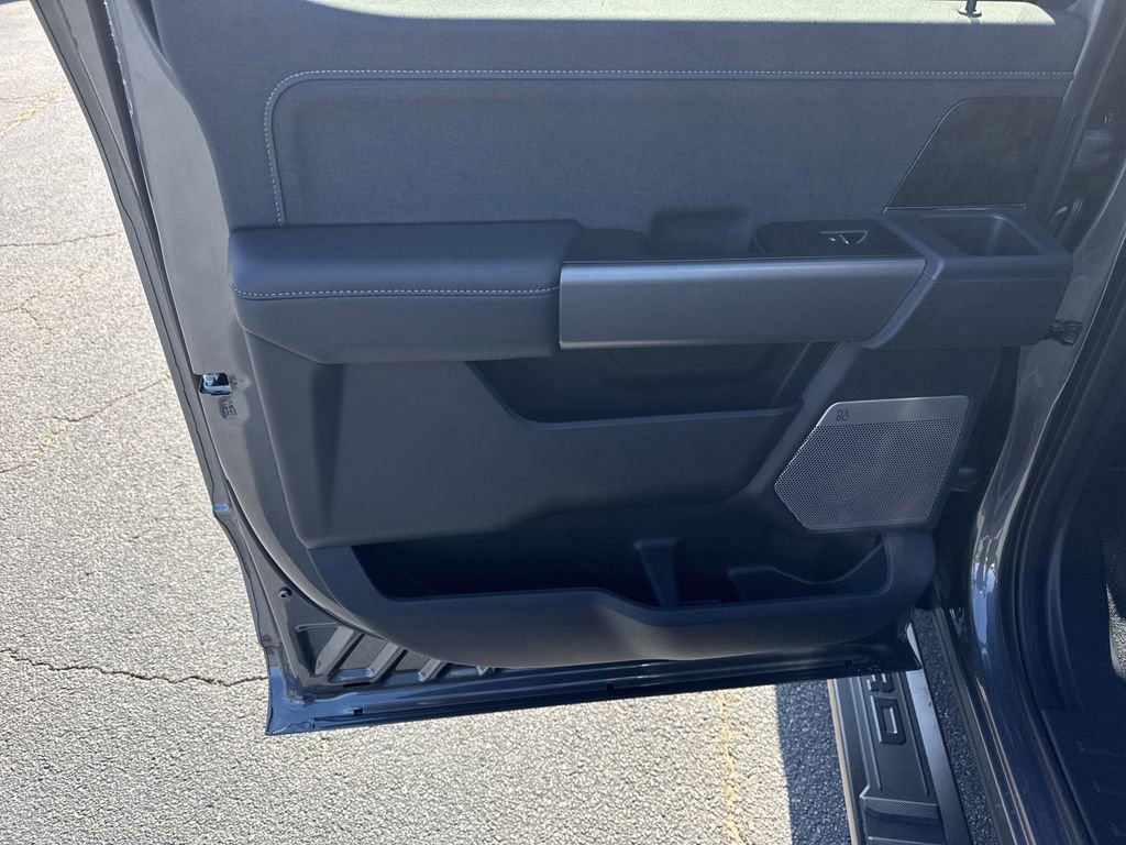 New 2026 Ford F250 Lariat w/ Black Appearance Package image 21