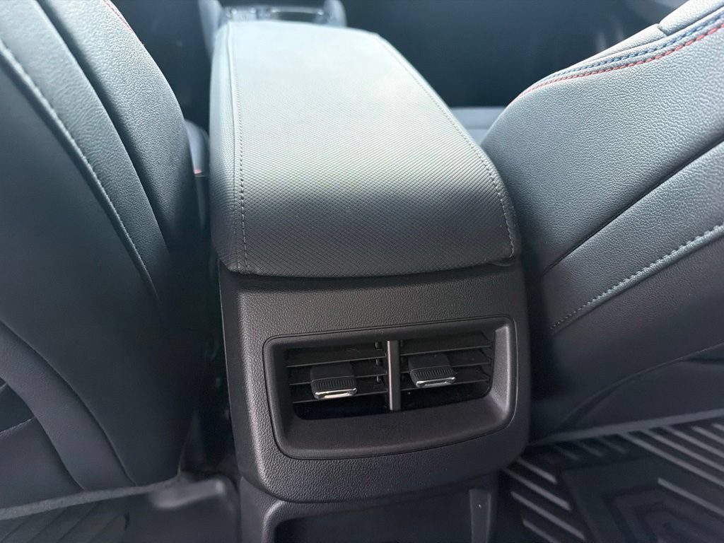 Certified 2025 Chevrolet Equinox EV RS FWD image 6