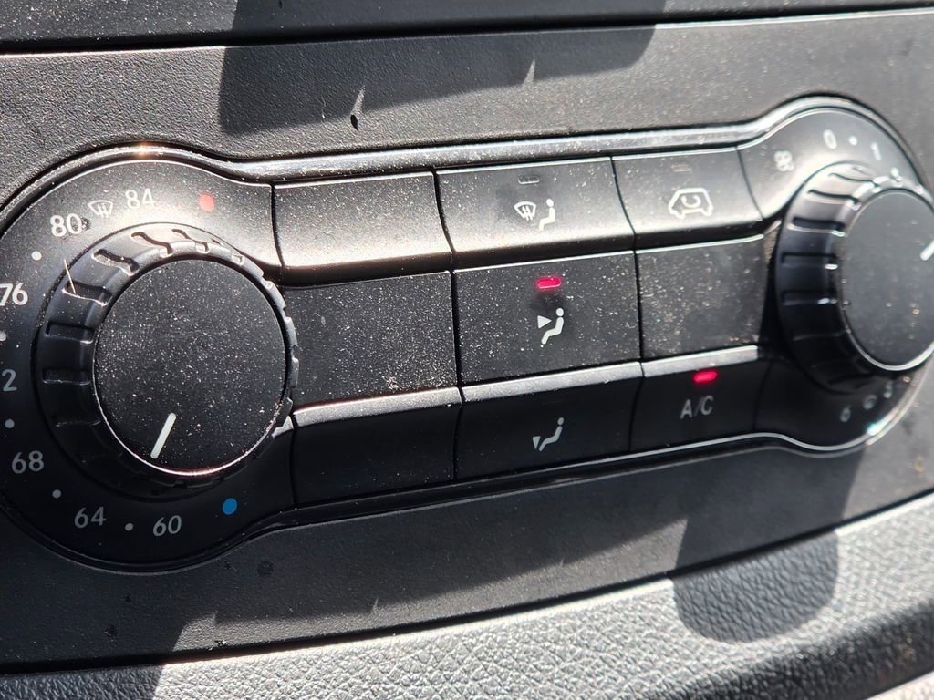Used 2022 Mercedes-Benz Metris image 14