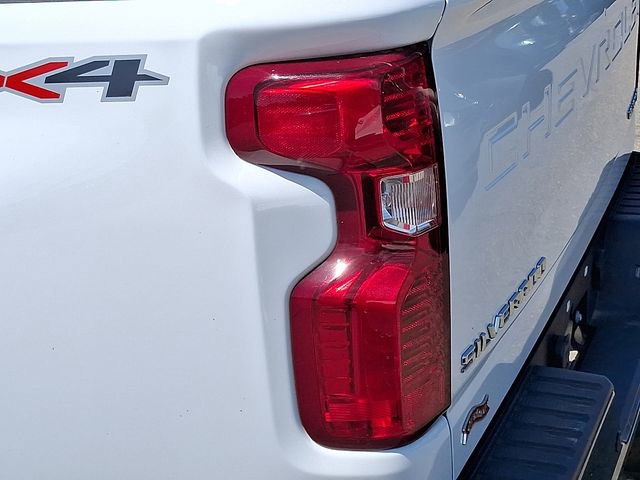 Used 2024 Chevrolet Silverado 2500 Custom w/ Custom Value Package AWD/4WD image 29