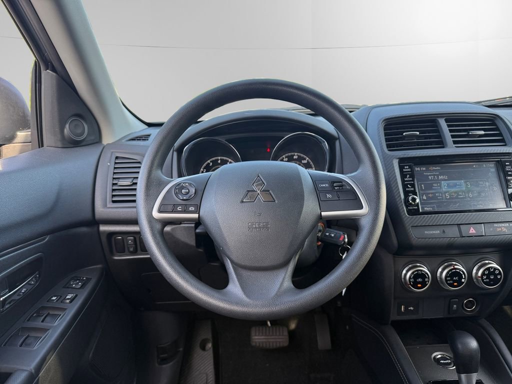Used 2025 Mitsubishi Outlander Sport ES AWD/4WD image 12