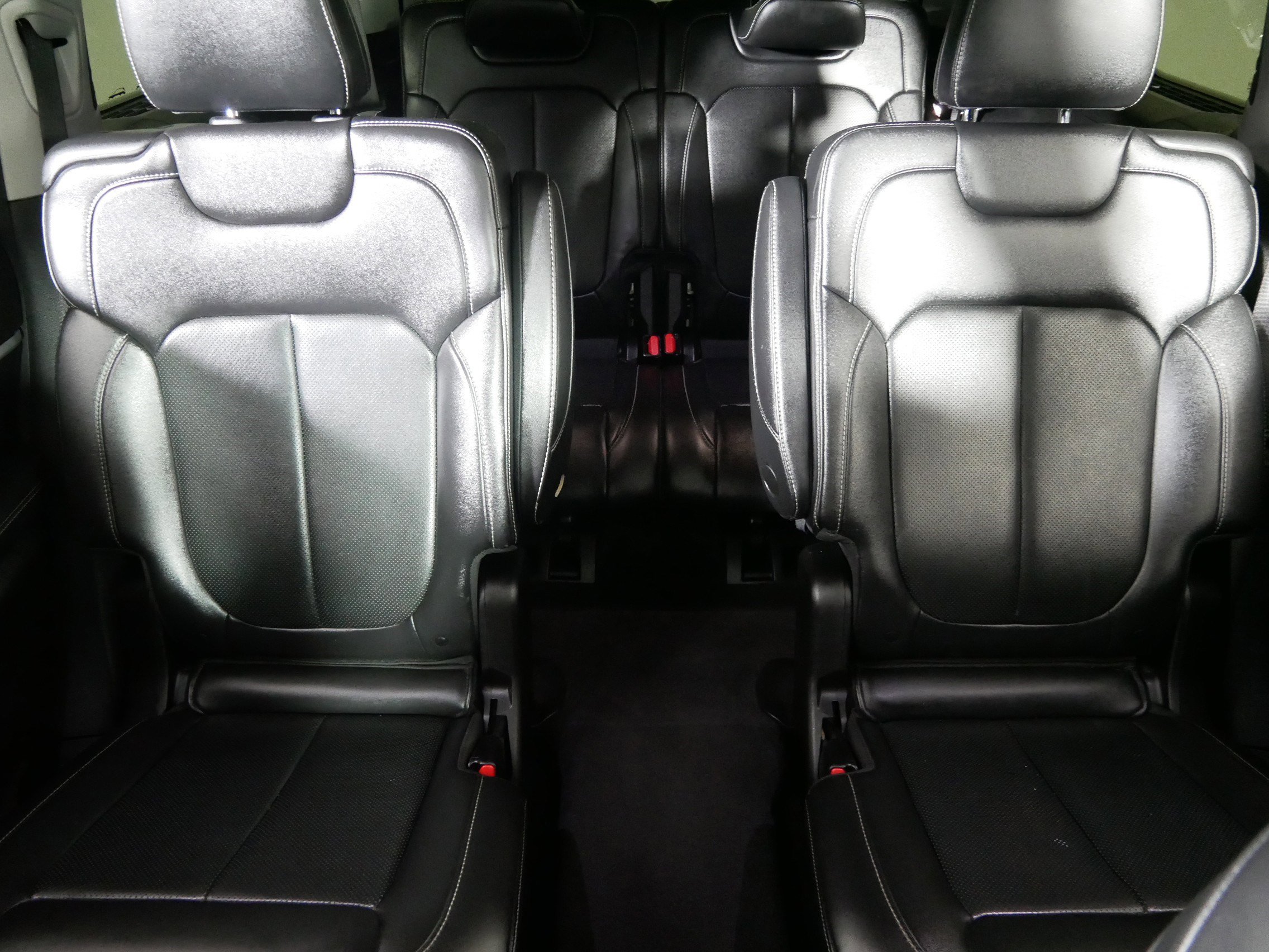 Used 2022 Jeep Grand Cherokee L Limited w/ Luxury Tech Group II image 13