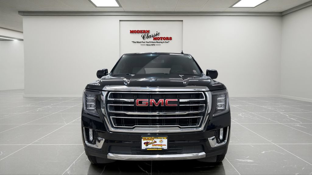 Used 2024 GMC Yukon SLT AWD/4WD image 2