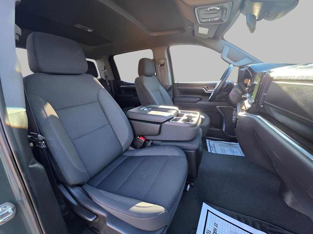 Used 2025 Chevrolet Silverado 1500 LT image 10