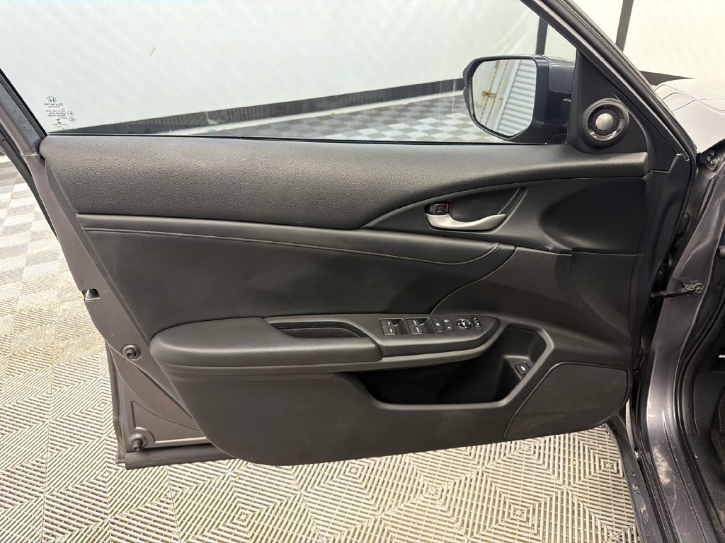 Used 2019 Honda Insight Touring image 10