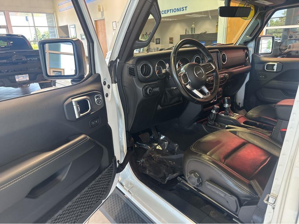 Used 2021 Jeep Wrangler Unlimited Sahara AWD/4WD image 17