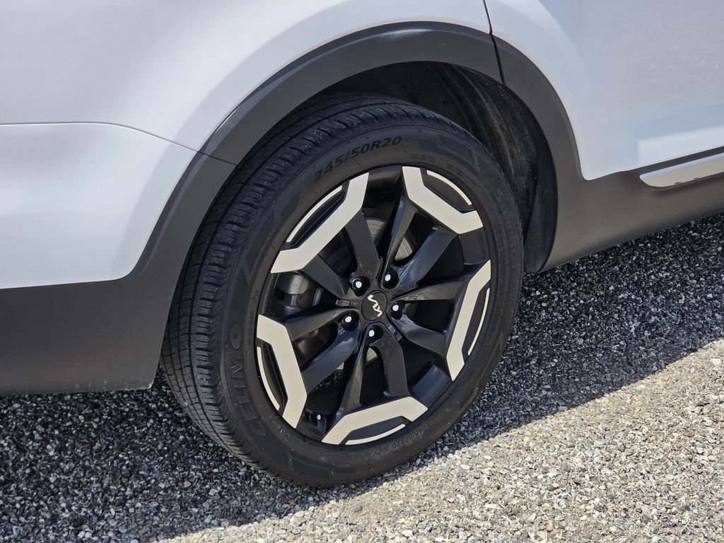 Used 2025 Kia Telluride EX FWD image 6